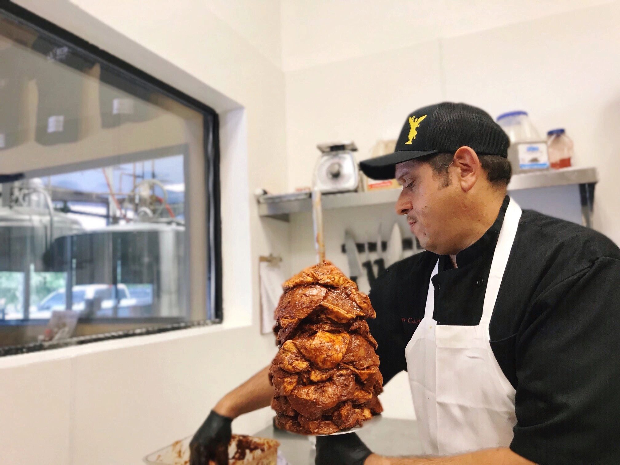 La Reforma kitchen and food preparation